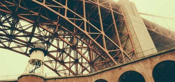 Stylizacje na każdy dzień: Jak ubierać się stylowo na co dzień?