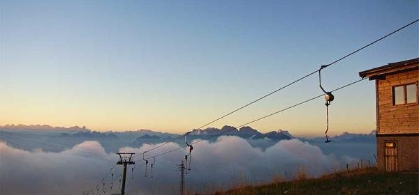 Jak stylizować sportowe buty? Sneakersy nie tylko na sport